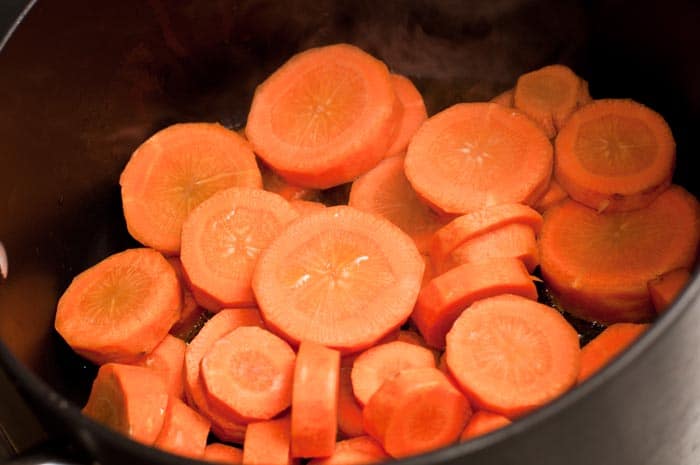  cut carrots 